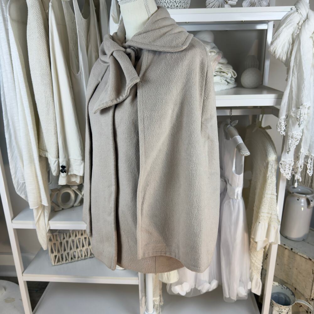 Tahari women's sz. Small Cape Coatigan classic retro vintage vibe cape # #SI-046 - Picture 4 of 9